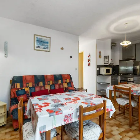 2 Bedroom Apartment For 7 Agde