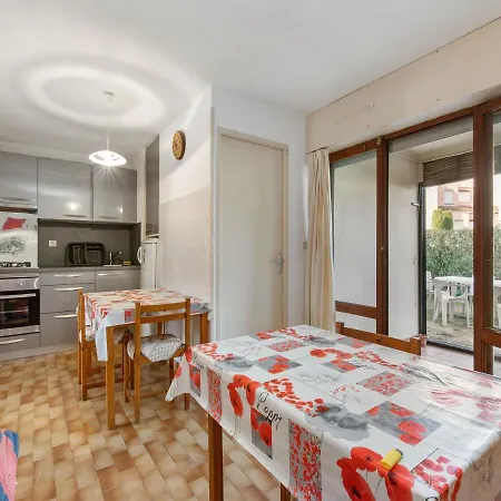 2 Bedroom Apartment For 7 Apartment *