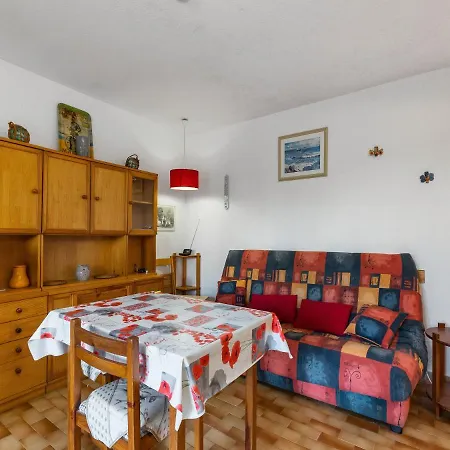 2 Bedroom Apartment For 7 * Agde
